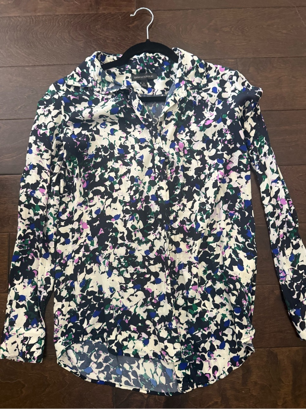 Banana Republic Women’s Navy, White & Green Abstract Floral Button-Down Shirt